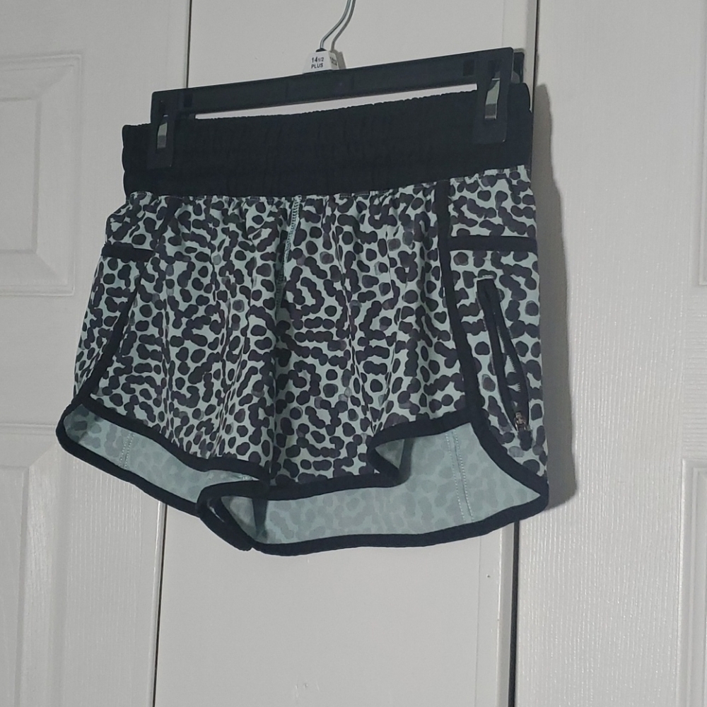 Lululemon shorts sz 4